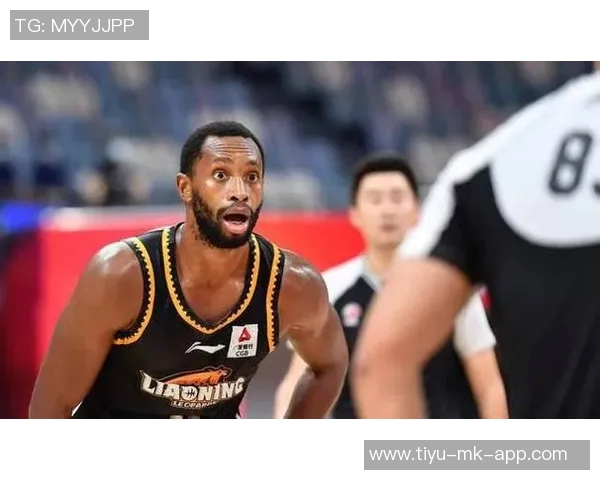 前辽宁三冠外援弗格正式加盟上海队开启新篇章 前辽宁三冠外援弗格正式加盟上海队开启新篇章